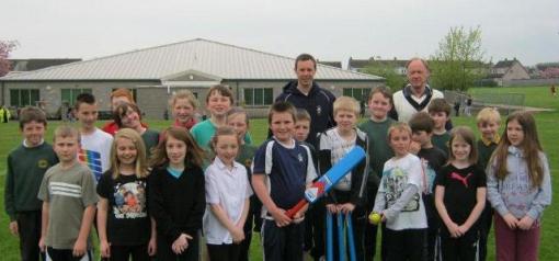 Summer term cricket at Elmvale Primary